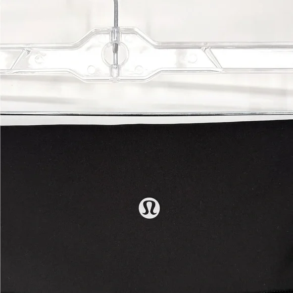 LULULEMONLike New! Wunder Under Luxtreme Black Cropped LeggingsSz 10